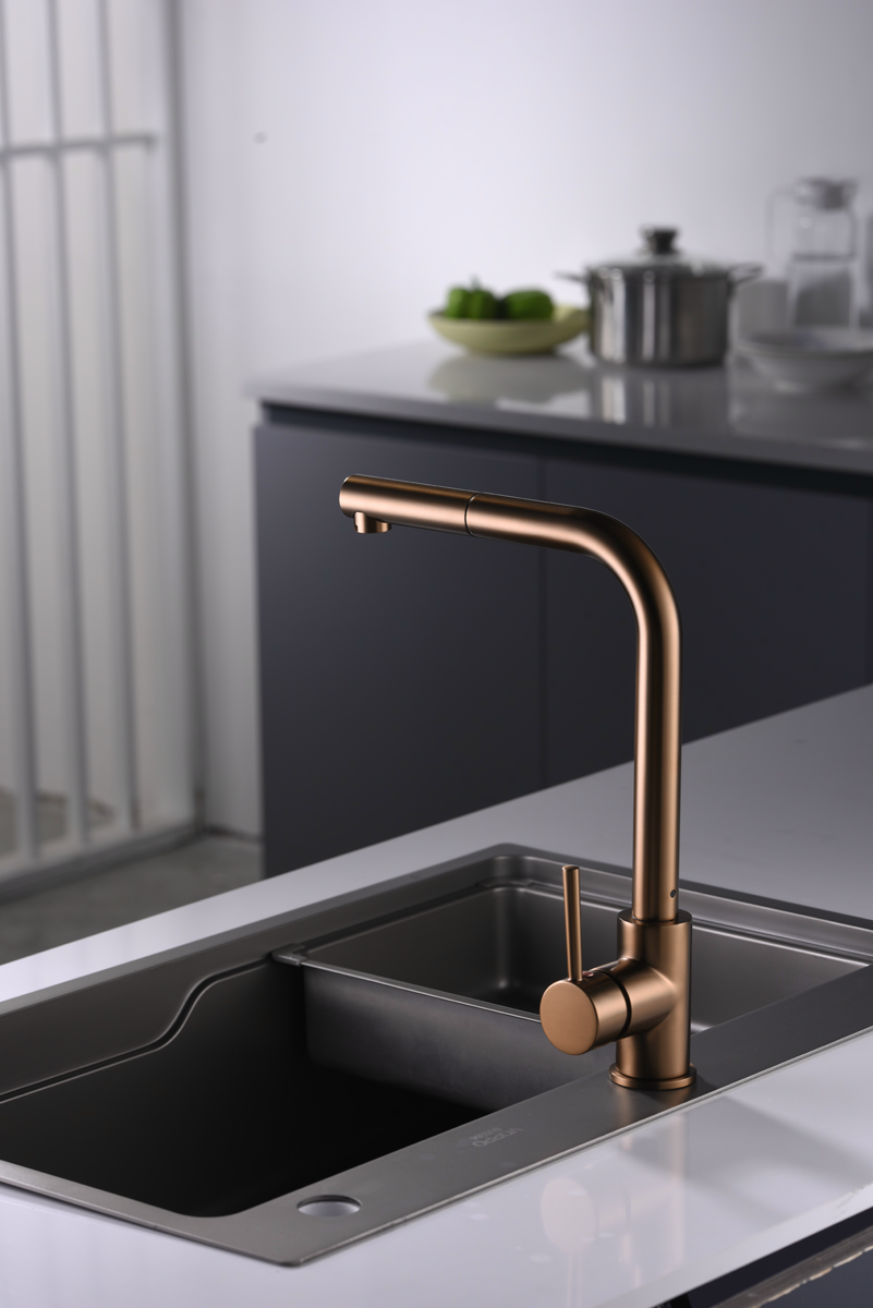 Смеситель для кухни с вытяжной лейкой на 1 режим imex malta gce006/orc brushed rose gold pvd