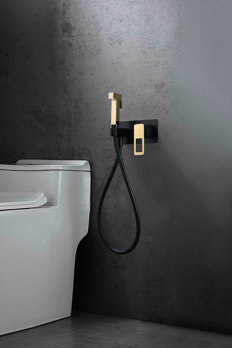 Гигиенический душ со смесителем и скрытой частью imex suecia bdc032-5ngold black/bright gold