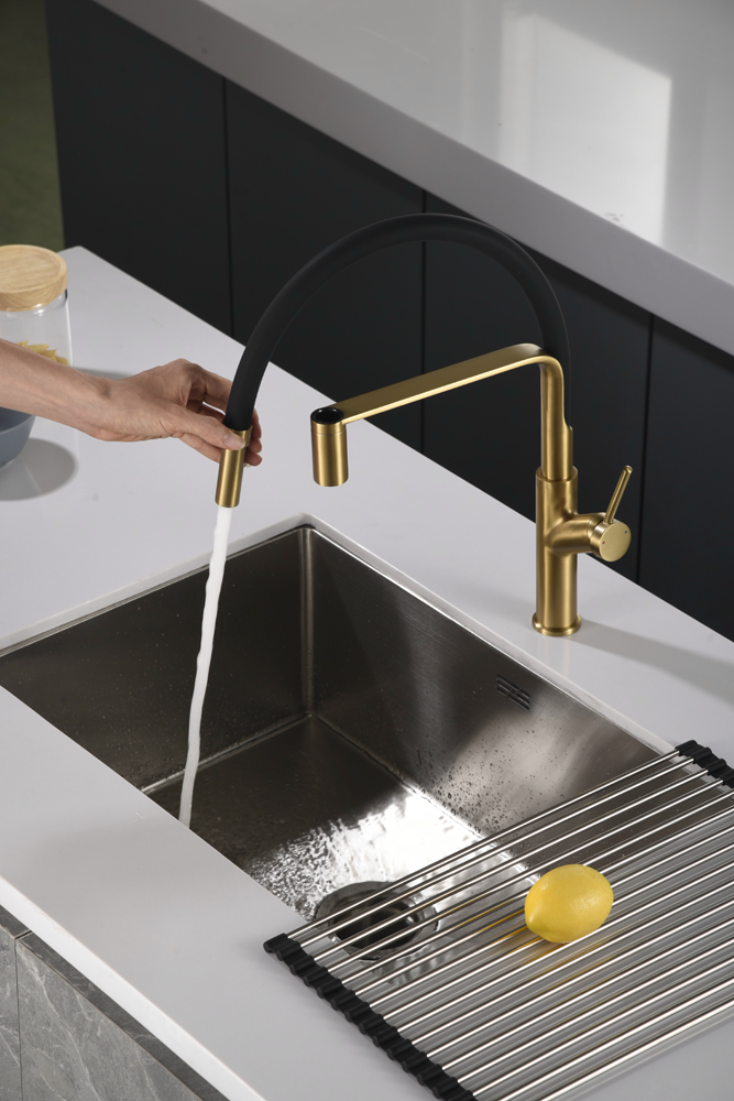 Смеситель для кухни с гибким изливом imex sena gce022/oc brushed gold pvd