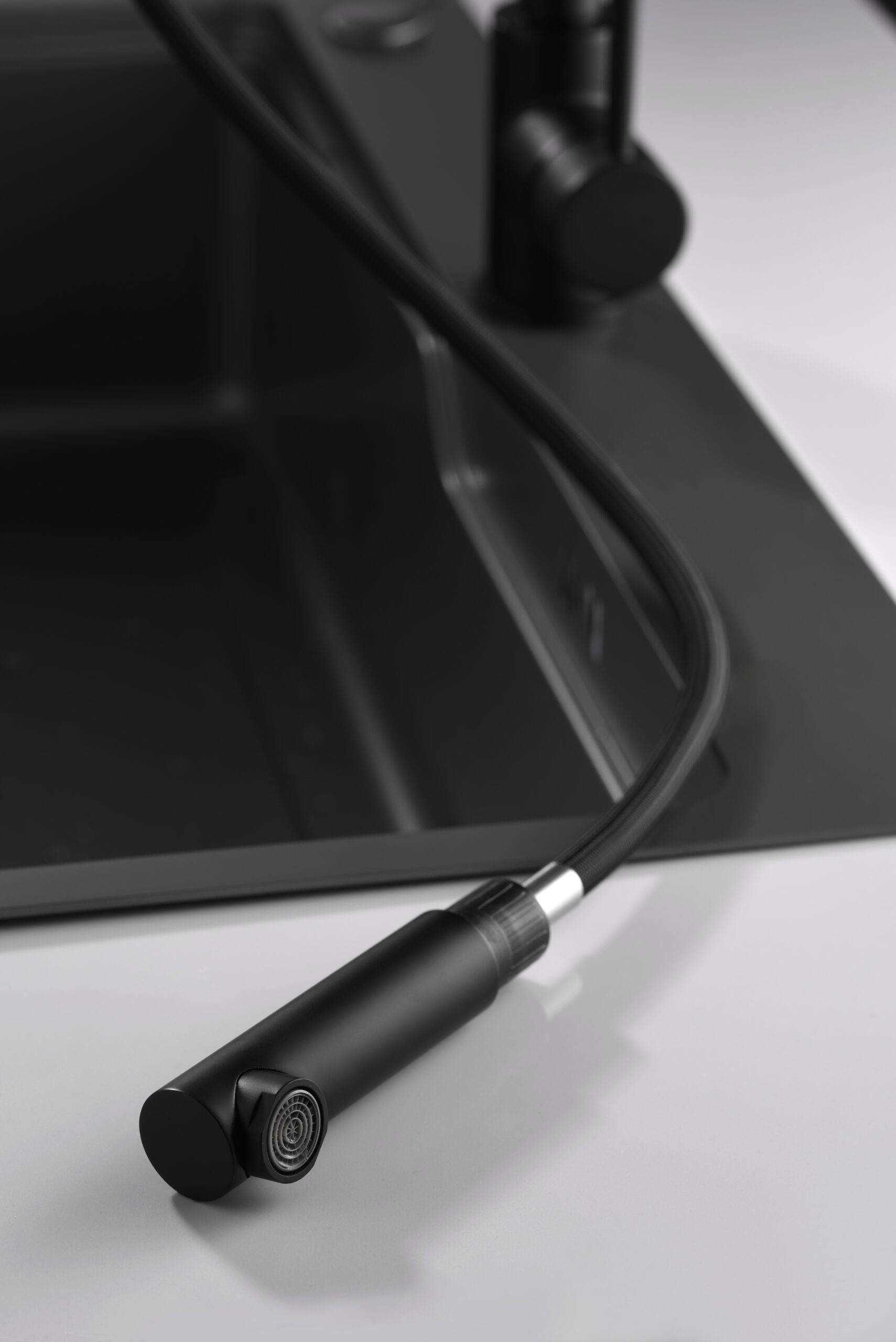 Смеситель для кухни с вытяжной лейкой на 1 режим imex malta gce006/ng matt black