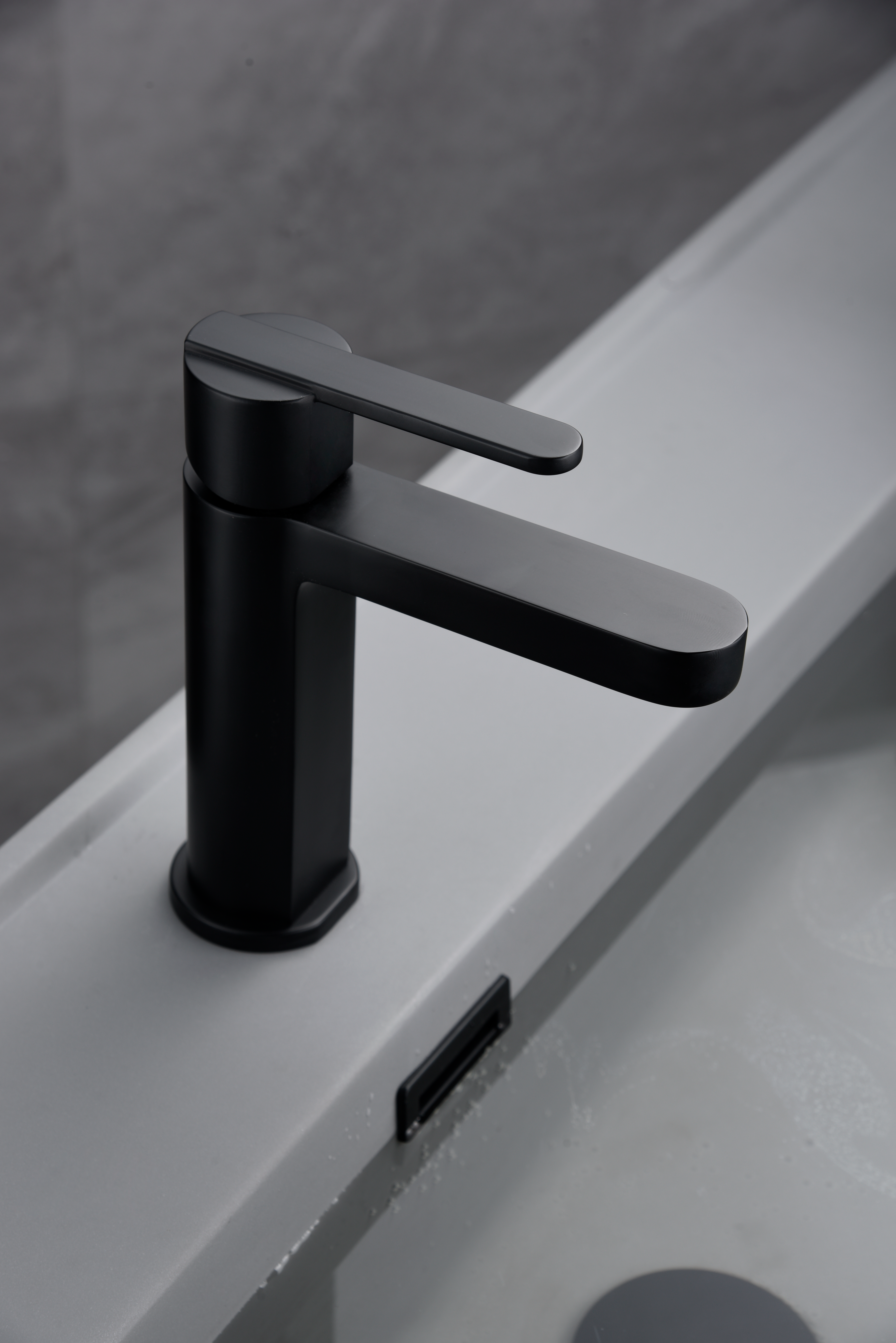 Смеситель для раковины imex roma bdr001-1ng matt black