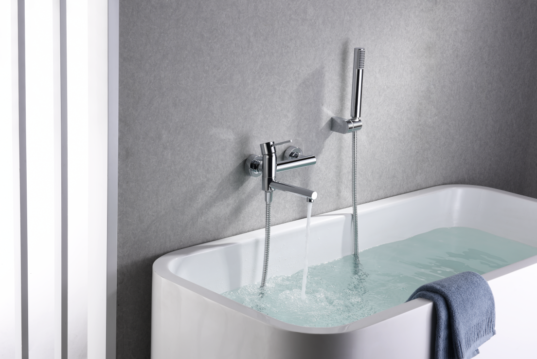 Смеситель для ванны настенный с душевым набором imex milos bdys045-4 chrome